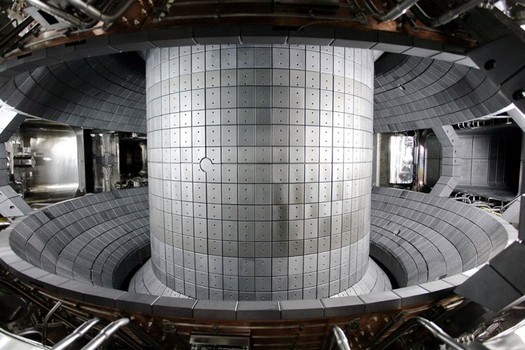 Le réacteur à fusion coréen bat son propre record de confinement de plasma