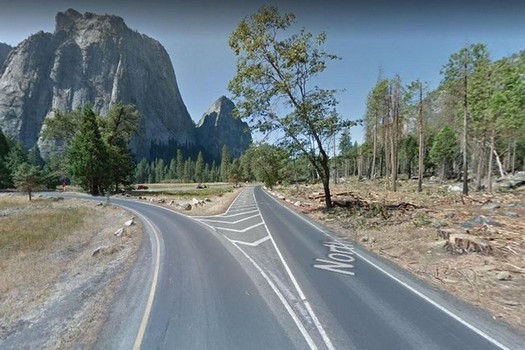 Il pilota automatico Tesla provoca cinque incidenti sulla stessa strada in California