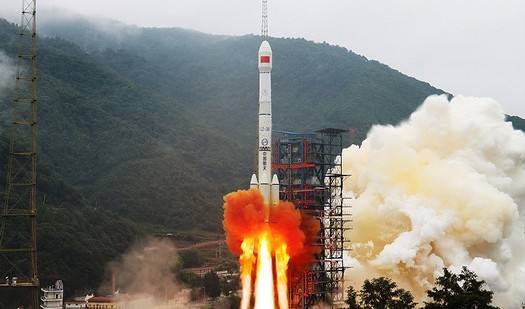La Cina ha testato con successo un rimorchiatore spaziale per liberare l'orbita dai detriti, ma le sue manovre hanno allertato gli Stati Uniti