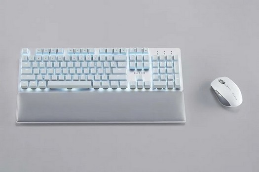 Razer presenta il mouse wireless Pro Click Mini e la tastiera Pro Type Ultra con basso rumore e alta autonomia