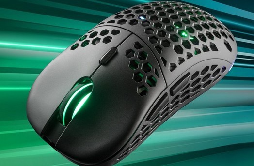Il mouse da gioco a nido d'ape KFA2 Slider-05 pesa 60 grammi
