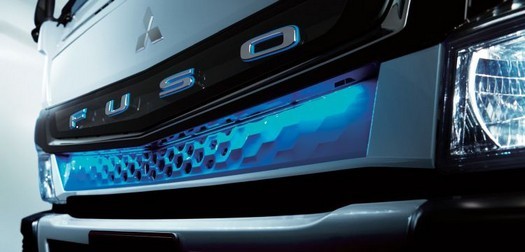 Daimler aiuterà Mitsubishi Fuso a convertire i camion in elettrici entro il 2040
