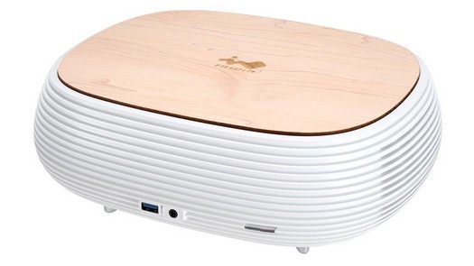 Kompaktes Gehäuse In Win B1 Pure erhielt eine Holzplatte