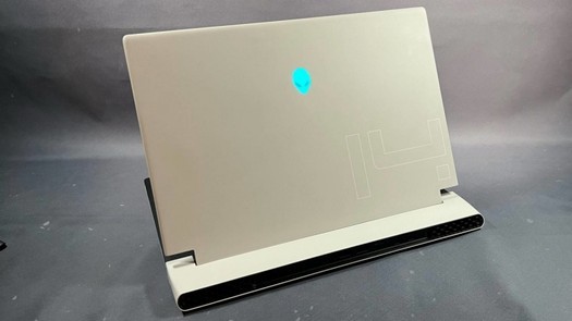 Présentation de l'Alienware X14 - Ordinateur portable de jeu compact de 1,2 kg avec processeur Intel 14 cœurs