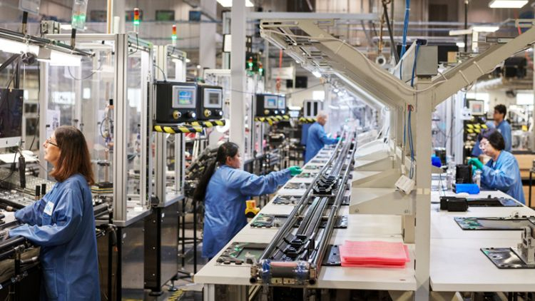 Apple Watch e MacBook serão montados no Vietnã pela primeira vez