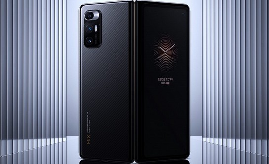 O primeiro smartphone Xiaomi com uma câmera subtela. Im Xiaomi Mix Fold com tela flexível de 90 Hz