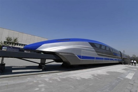 La Cina ha iniziato la produzione in serie di treni in grado di muoversi a una velocità di 600 km/h